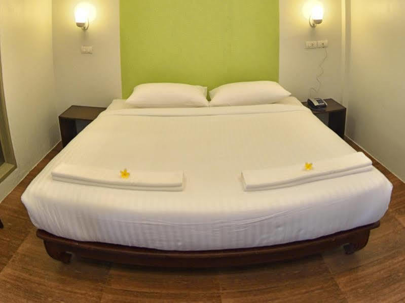 Sleep Hotel - Sha Certified Surat Thani Exteriér fotografie