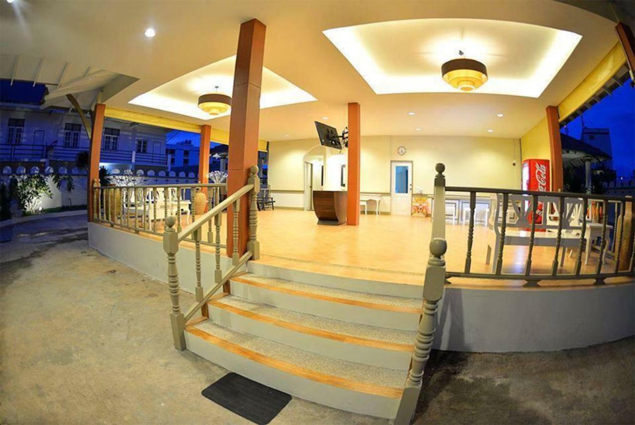 Sleep Hotel - Sha Certified Surat Thani Exteriér fotografie
